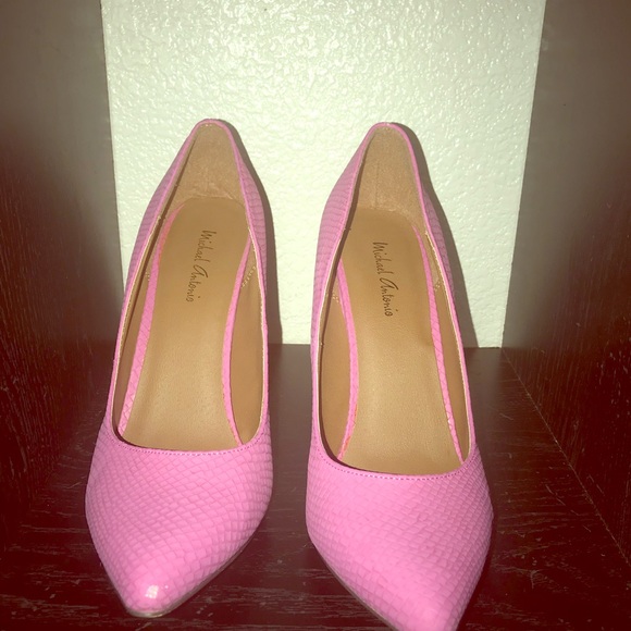 Michael Antonio Shoes - Pink alligator style high heels